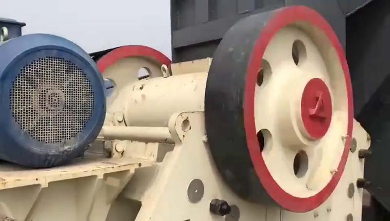 HDX德版連體顎式破碎機(jī)現(xiàn)場