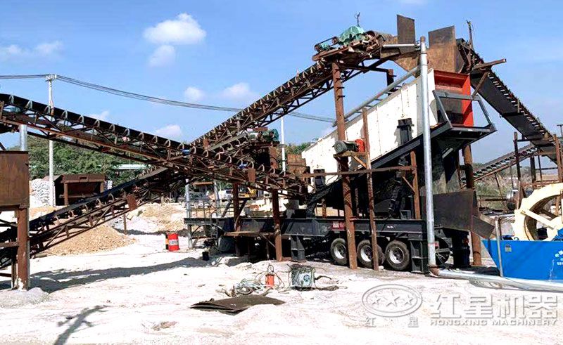 HXVSI-1145制砂機(jī)可配置在輪胎是移動(dòng)破碎機(jī)上