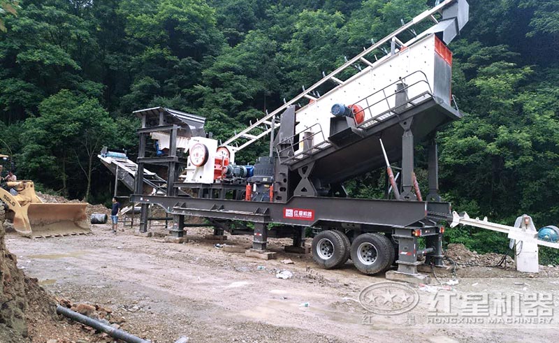 移動式時產200噸人工砂石設備現場