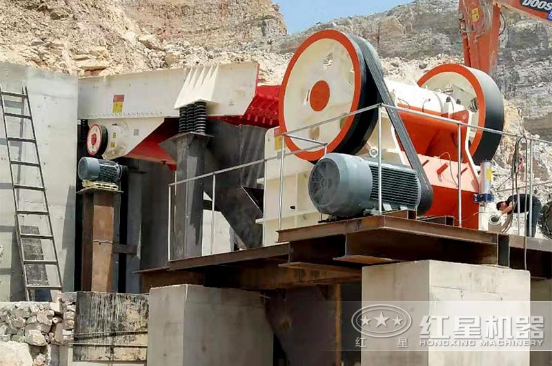 新顎式破碎機(jī)