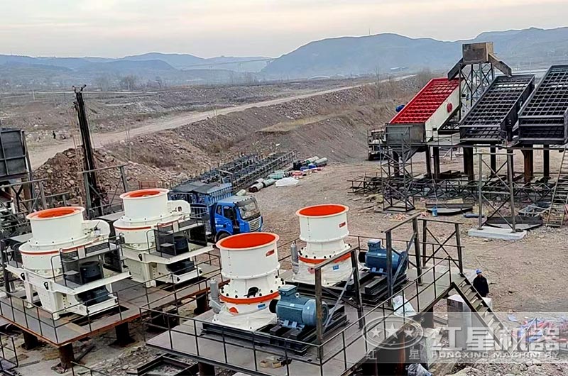 河南澠池玄武巖破碎生產(chǎn)線現(xiàn)場(chǎng) 河南澠池玄武巖破碎生產(chǎn)線現(xiàn)場(chǎng)