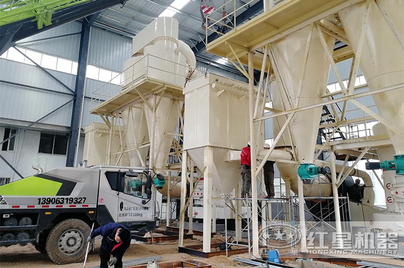 碳酸鈣工業(yè)深加工生產(chǎn)線(xiàn)安裝現(xiàn)場(chǎng)