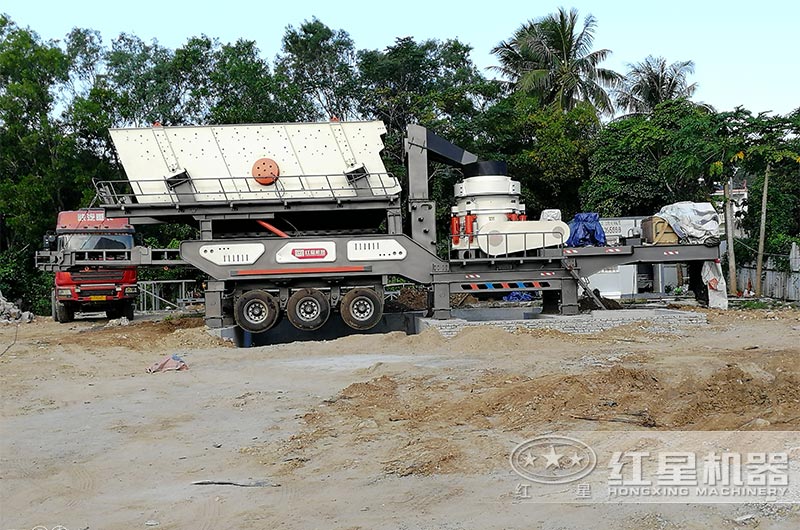 移動圓錐式破碎機現場