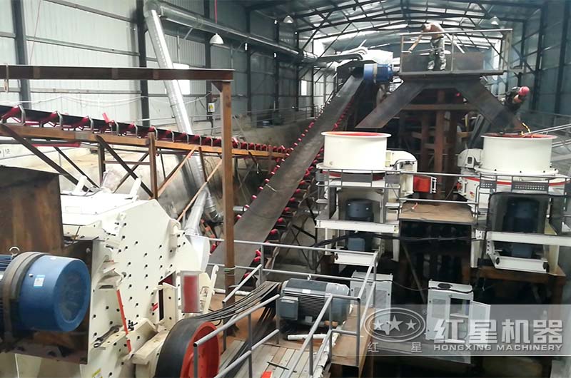 年產1500萬噸項目車間落成 年產1500萬噸項目車間落成