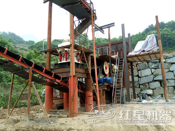 廣西岑溪花崗巖破碎生產線現場 廣西岑溪花崗巖破碎生產線現場