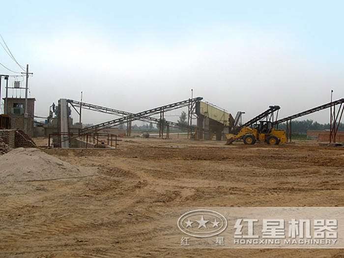 石英石制砂生產(chǎn)線安裝現(xiàn)場(chǎng)