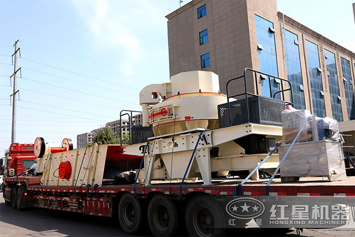 新型環(huán)保型打沙機(jī)發(fā)往客戶(hù)現(xiàn)場(chǎng)