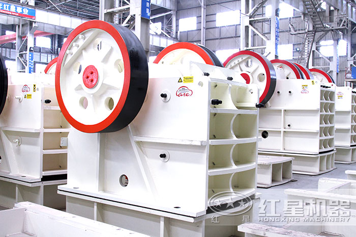 粗鄂式破碎機(jī)