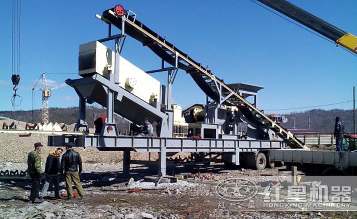 山西長治移動破碎站生產線安裝現場 山西長治移動破碎站生產線安裝現場