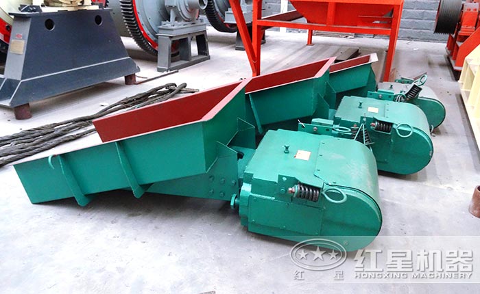 起著同等重要的給料機