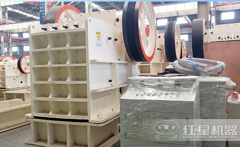 顎式破碎機(jī)處理量較大 顎式破碎機(jī)處理量較大