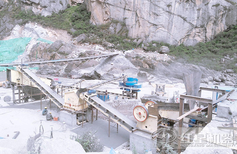 小型反擊碎石機(jī)配置制沙生產(chǎn)線