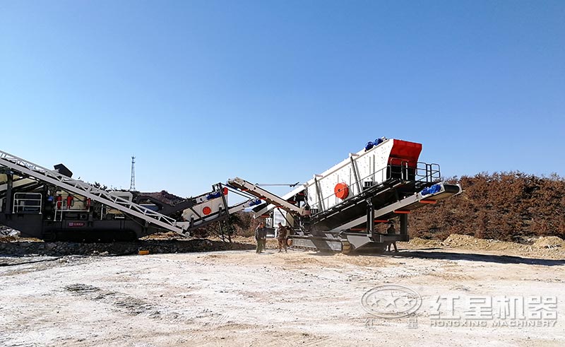 移動破碎機組合生產現場