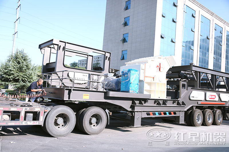 移動煤矸石破碎機(jī) 移動煤矸石破碎機(jī)