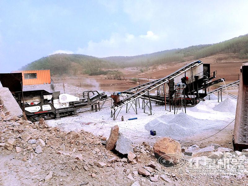 移動(dòng)制砂機(jī)作業(yè)現(xiàn)場(chǎng) 移動(dòng)制砂機(jī)作業(yè)現(xiàn)場(chǎng)