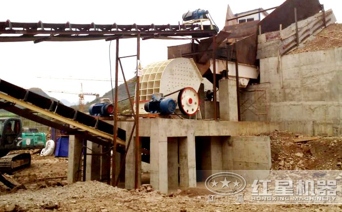 反擊式破碎機生產現場 反擊式破碎機生產現場