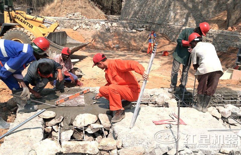 常見(jiàn)的路面破碎作業(yè)現(xiàn)場(chǎng) 常見(jiàn)的路面破碎作業(yè)現(xiàn)場(chǎng)