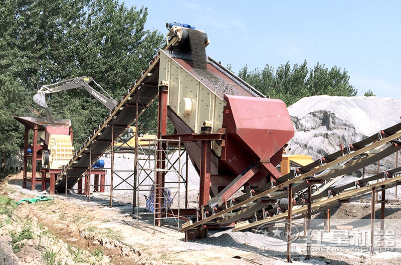 石灰石粉碎加工現(xiàn)場 石灰石粉碎加工現(xiàn)場