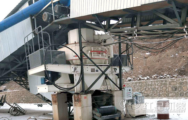 沖擊式破碎機客戶現(xiàn)場 沖擊式破碎機客戶現(xiàn)場