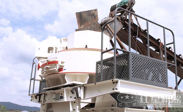 制砂機工作現(xiàn)場