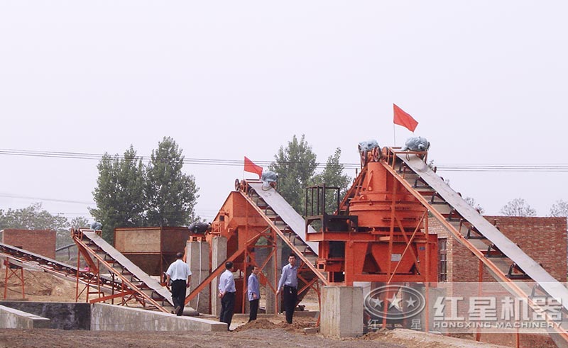 HX河石制砂機(jī)械現(xiàn)場 HX河石制砂機(jī)械現(xiàn)場