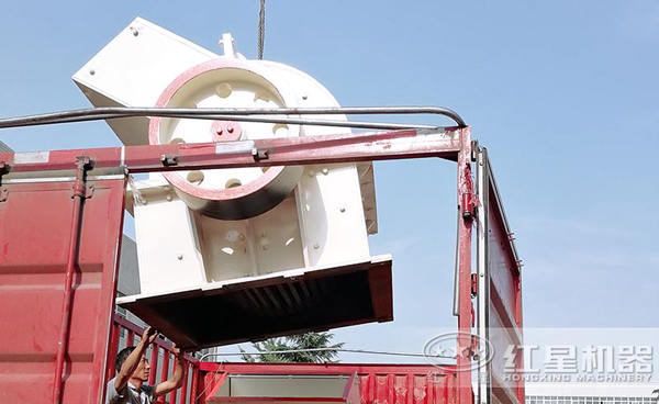 錘式破碎機(jī)發(fā)貨圖 錘式破碎機(jī)發(fā)貨圖