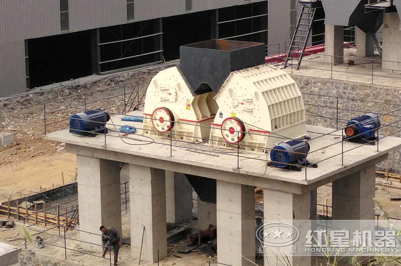 重錘式破碎機生產現場