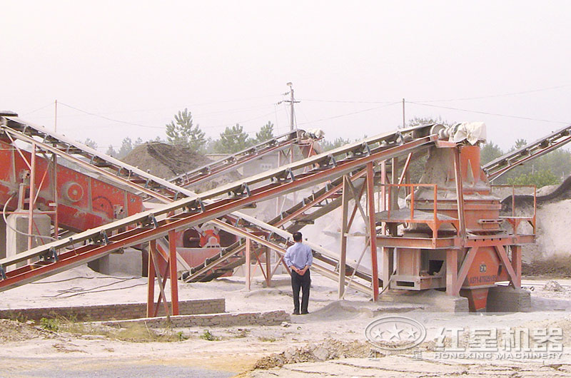 HX制砂機生產(chǎn)現(xiàn)場圖 HX制砂機生產(chǎn)現(xiàn)場圖