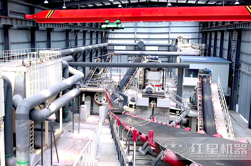 風化石制砂機作業(yè)現場 風化石制砂機作業(yè)現場