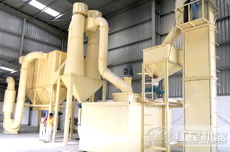 磨粉機(jī)現(xiàn)場(chǎng)