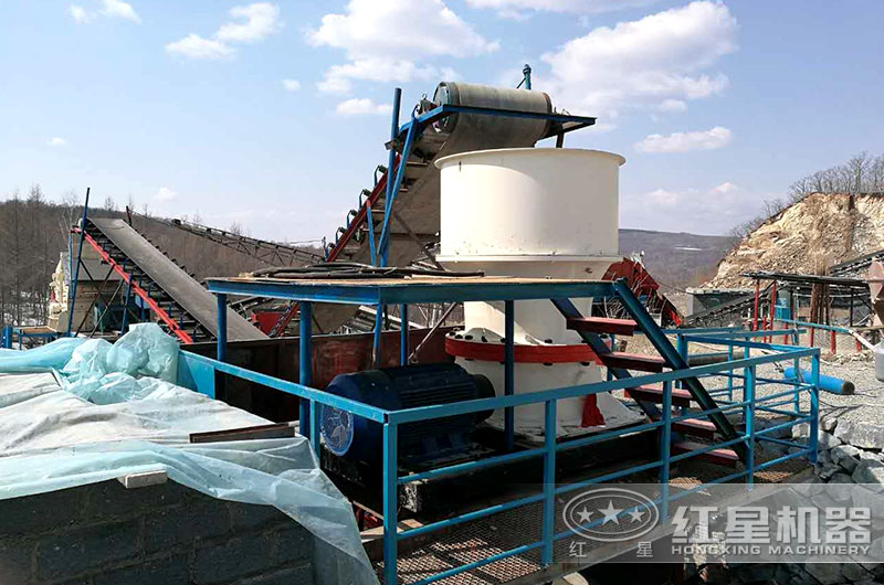 山東單缸圓錐破現(xiàn)場(chǎng) 山東單缸圓錐破現(xiàn)場(chǎng)