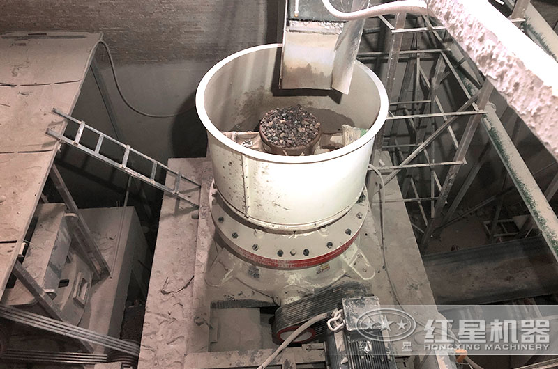 河北單缸圓錐破現(xiàn)場(chǎng) 河北單缸圓錐破現(xiàn)場(chǎng)