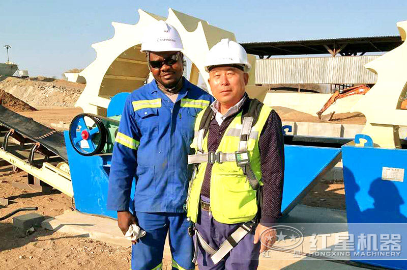 紅星工程師到客戶現(xiàn)場為客戶指導(dǎo)安裝 紅星工程師到客戶現(xiàn)場為客戶指導(dǎo)安裝