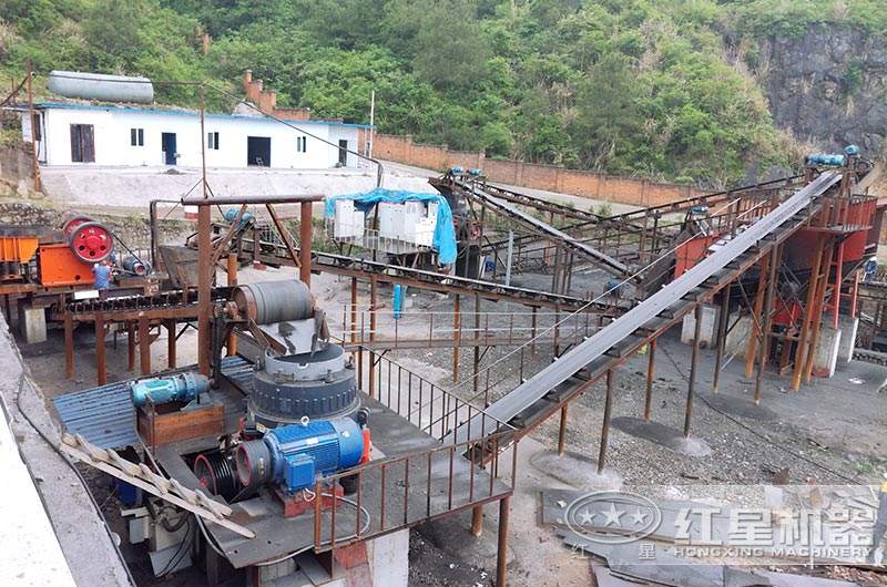 破碎洗砂現(xiàn)場(chǎng)