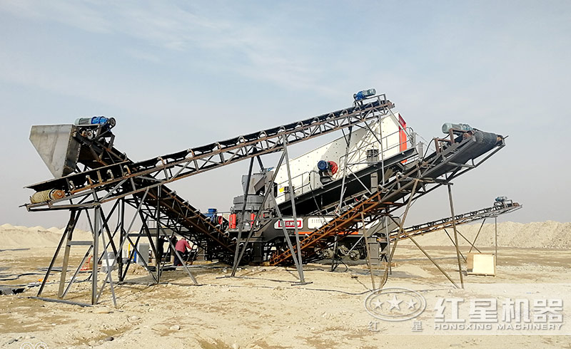 移動破碎站單機(jī)作業(yè)現(xiàn)場 移動破碎站單機(jī)作業(yè)現(xiàn)場