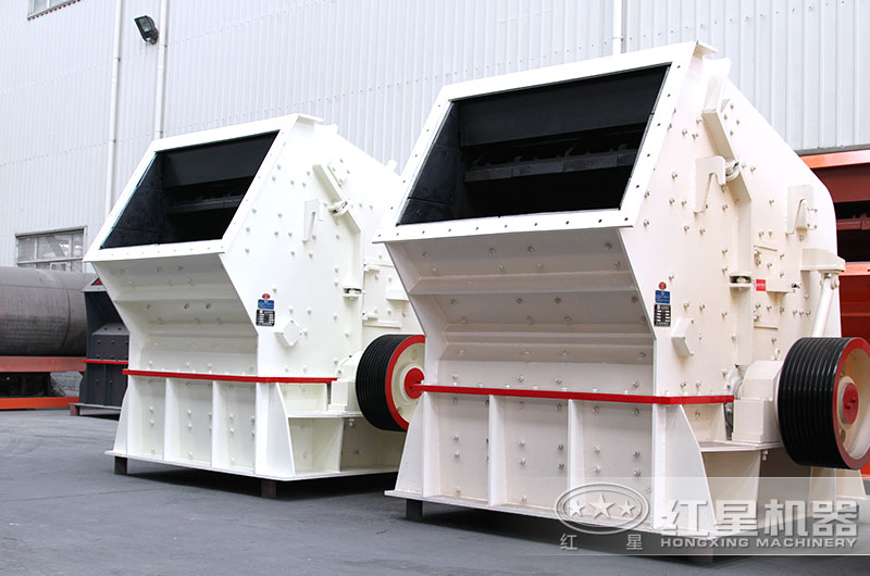 反擊式破碎機圖片