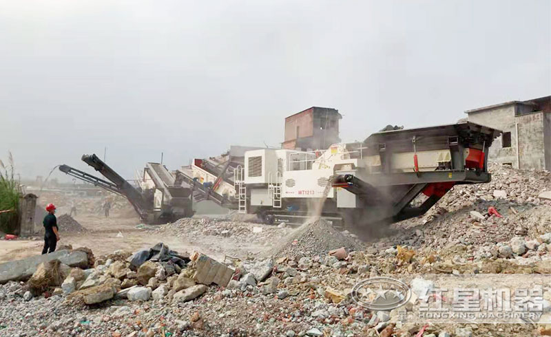 移動砂石破碎機(jī)行走