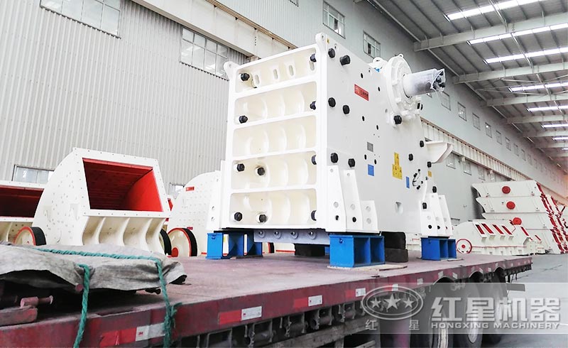 中小型山石破碎機發貨