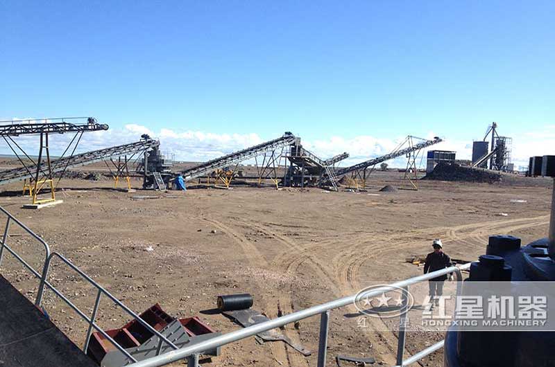 鐵礦石破碎現場 鐵礦石破碎現場