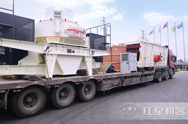 紅星整套碎石生產線設備裝車發貨現場 紅星整套碎石生產線設備裝車發貨現場