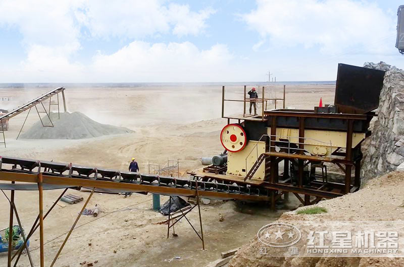 破碎現場使用的粗破顎破機 破碎現場使用的粗破顎破機