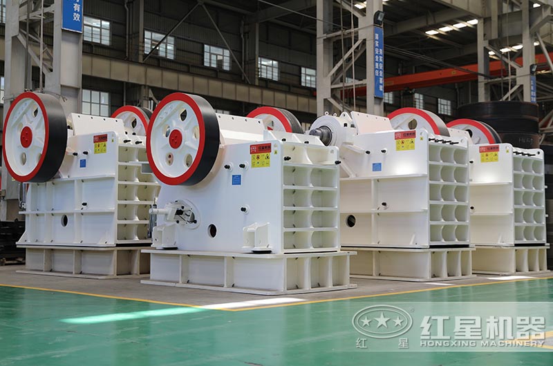 顎式破碎機車間實拍 顎式破碎機車間實拍