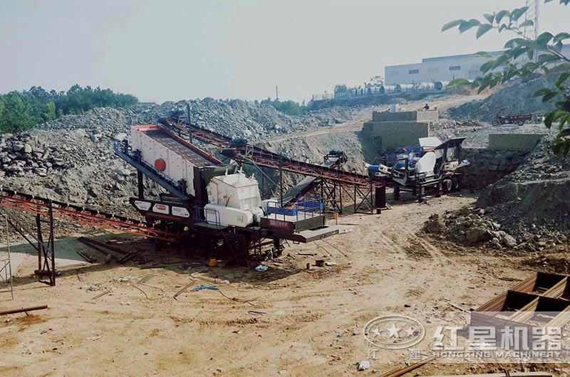 河南光山移動磨石機(jī)生產(chǎn)線現(xiàn)場 河南光山移動磨石機(jī)生產(chǎn)線現(xiàn)場