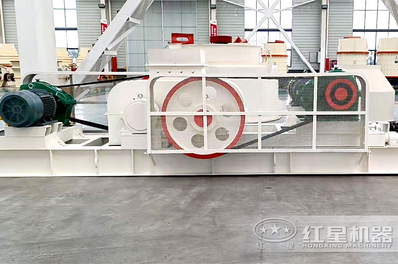 機(jī)制砂石骨料生產(chǎn)線主機(jī)設(shè)備-對(duì)輥式破碎機(jī) 機(jī)制砂石骨料生產(chǎn)線主機(jī)設(shè)備-對(duì)輥式破碎機(jī)