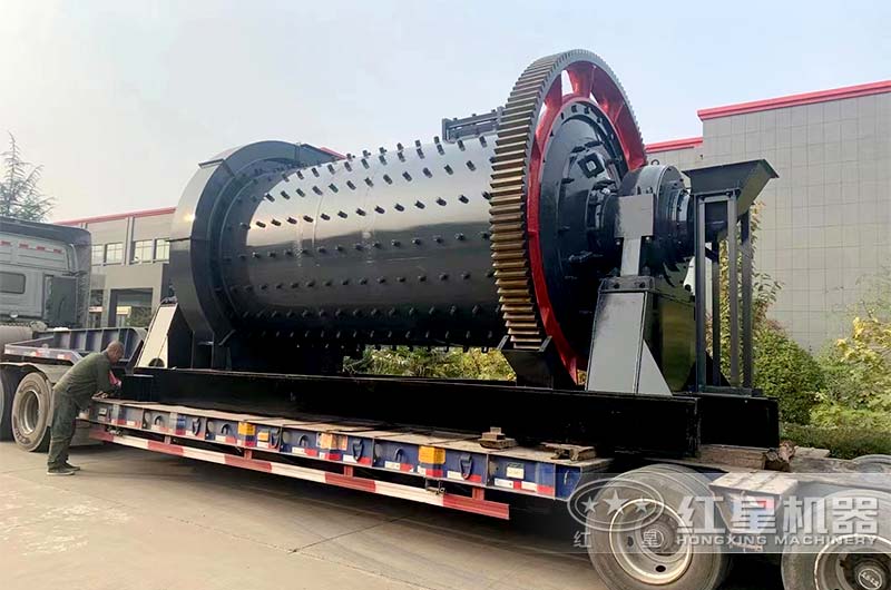 紅星機器小型球磨機發貨