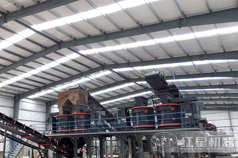 復合式破碎機現場 復合式破碎機現場