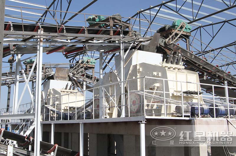 時產500噸石灰石破碎生產線現場 時產500噸石灰石破碎生產線現場