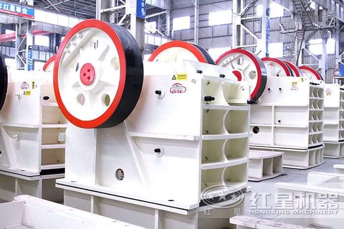 鄂式破碎機 鄂式破碎機