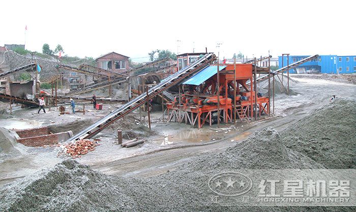 小型對(duì)輥機(jī)粉碎物料