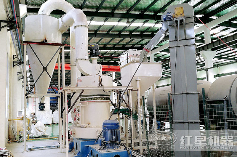 雷蒙磨粉機環(huán)保現(xiàn)場圖